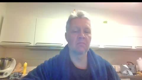 Devon online show from 12-21-24, 01:15