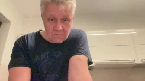 Devon online show from 10-14-25, 11:16