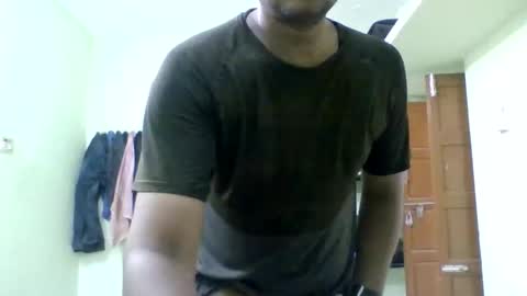 Snapshot of devoted2her chatting on 06-01-26, 08:05 devoted2her online show from 06-01-26, 08:05
