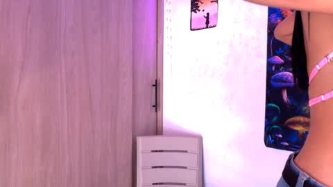 Sara 3 online show from 11-15-25, 08:05