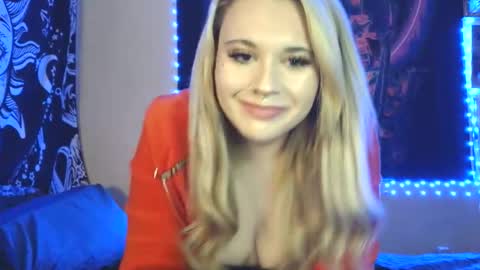 Snapshot of devyn_winter chatting on 12-15-25, 10:58 devyn winter online show from 12-15-25, 10:58