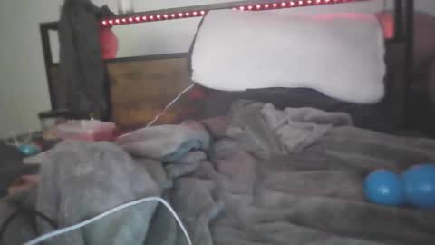 devyy333 online show from 02-09-26, 01:59