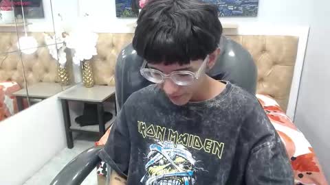 Snapshot of dewon20_ chatting on 03-27-26, 02:06 Andy online show from 03-27-26, 02:06