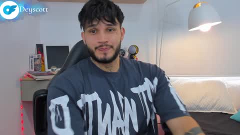 JULIAN online show from 01-10-25, 10:04