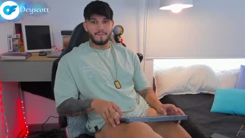 JULIAN online show from 01-17-25, 06:02