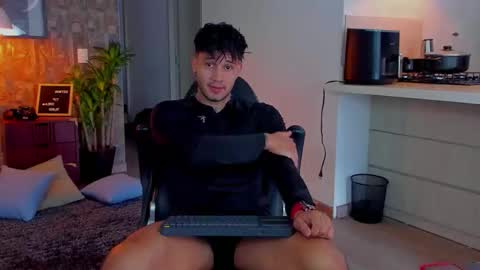 JULIAN online show from 11-22-25, 09:14