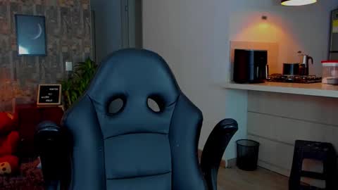 JULIAN online show from 12-14-25, 11:53