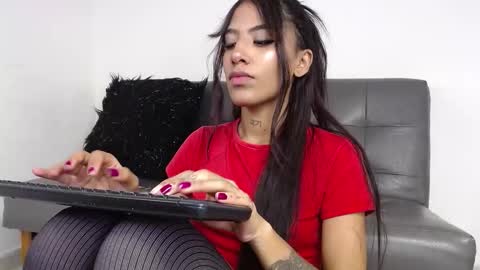 Deysha online show from 03-26-26, 04:12