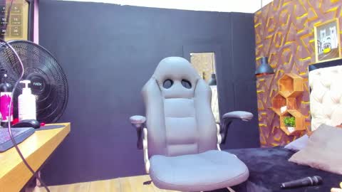 Madisson online show from 02-12-25, 07:02