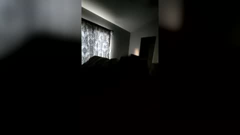 Snapshot of dezishere1 chatting on 06-18-26, 02:23 dezishere1 online show from 06-18-26, 02:23