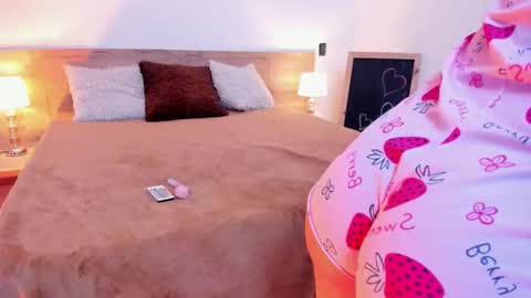 Snapshot of dhara__cloy chatting on 09-19-25, 03:52 dhara__cloy online show from 09-19-25, 03:52