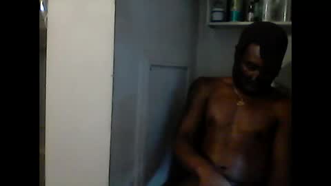 Snapshot of dhbbc454336 chatting on 10-12-25, 04:50 Marcus D-von Steel as the raunchy ass sniffer thrill me with your online show from 10-12-25, 04:50
