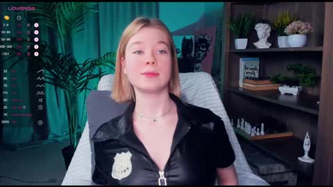 Arina online show from 12-19-24, 09:17