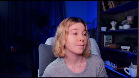 Arina online show from 01-20-25, 01:18