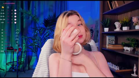 Arina online show from 01-30-25, 01:22