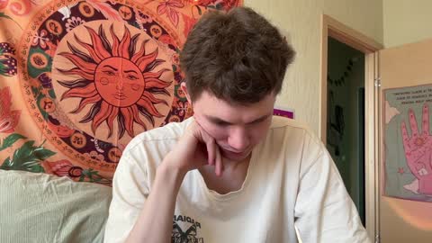 Snapshot of di_n_alex chatting on 12-04-24, 10:13 Di Alex online show from 12-04-24, 10:13