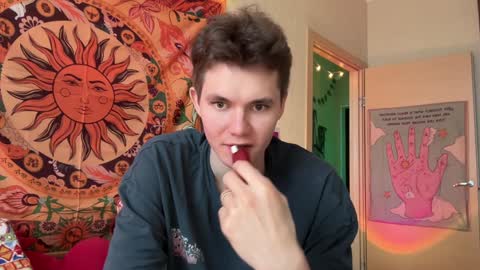 Snapshot of di_n_alex chatting on 12-05-24, 10:12 Di Alex online show from 12-05-24, 10:12