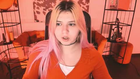 Snapshot of diaangell chatting on 02-09-26, 08:02 Dia online show from 02-09-26, 08:02