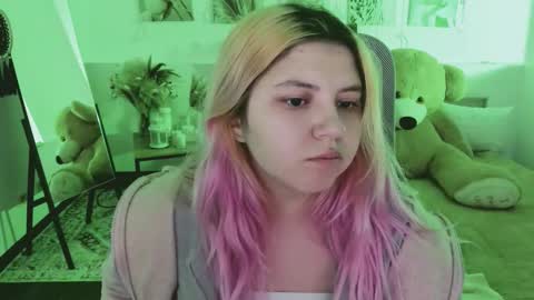 Snapshot of diaangell chatting on 02-11-26, 07:30 Dia online show from 02-11-26, 07:30