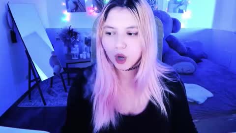 Snapshot of diaangell chatting on 02-27-26, 07:25 Dia online show from 02-27-26, 07:25