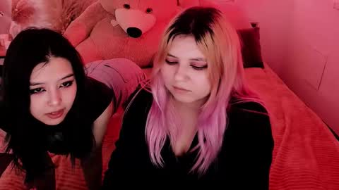 Snapshot of diaangell chatting on 03-11-26, 11:22 Dia online show from 03-11-26, 11:22