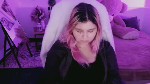 Snapshot of diaangell chatting on 03-14-26, 08:03 Dia online show from 03-14-26, 08:03