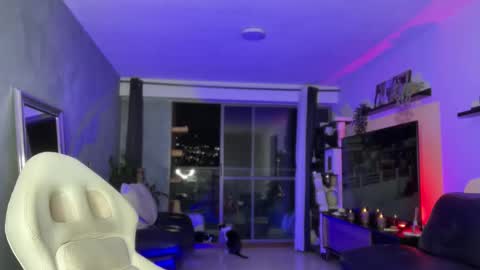 Diego online show from 11-03-25, 01:51