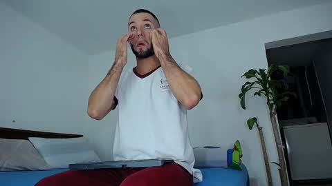 MaSSimo online show from 02-10-25, 03:57