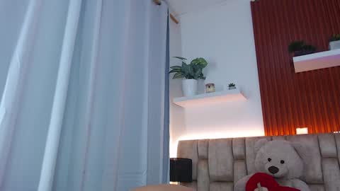 diamond_canela online show from 12-24-24, 03:05