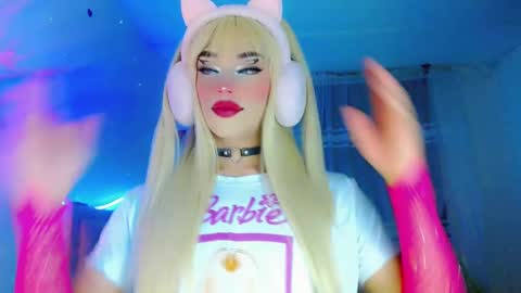 Snapshot of diamond_hott1 chatting on 12-15-24, 02:19 AmayaGirl online show from 12-15-24, 02:19