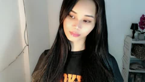 diamond_temptress online show from 06-15-26, 08:38