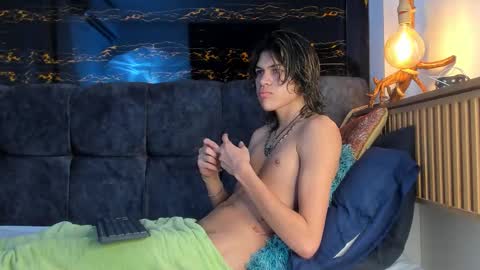 Snapshot of diamond_twink chatting on 10-15-25, 03:39 diamond_twink online show from 10-15-25, 03:39