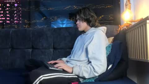 Snapshot of diamond_twink chatting on 11-05-25, 04:01 diamond_twink online show from 11-05-25, 04:01