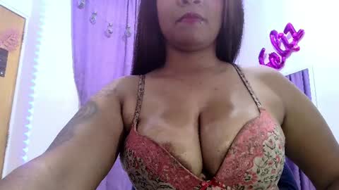 Snapshot of diamondd_gold chatting on 06-17-26, 12:18 diamondd_gold online show from 06-17-26, 12:18
