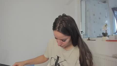 diamondkay_ online show from 02-11-26, 07:57