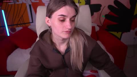 DiamondNina online show from 03-12-26, 07:53