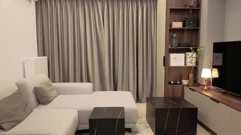 Iris online show from 03-18-26, 08:23