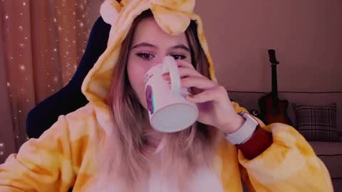 Diana online show from 12-18-24, 10:08