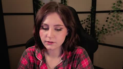 Snapshot of diana_floweri chatting on 04-01-26, 11:33 Diana online show from 04-01-26, 11:33