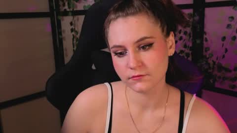Snapshot of diana_floweri chatting on 04-24-26, 10:18 Diana online show from 04-24-26, 10:18