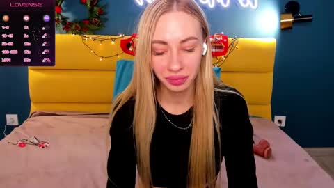 Snapshot of diana_garrett chatting on 12-15-24, 12:06 Diana online show from 12-15-24, 12:06