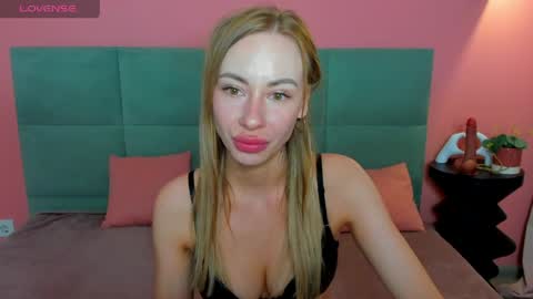 Diana  online show from 05-12-26, 08:55