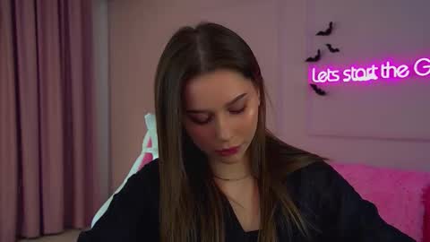 Diana online show from 10-20-25, 06:41