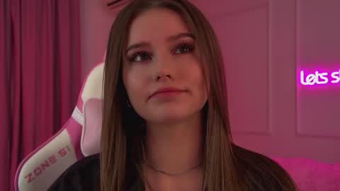 Diana online show from 02-08-26, 06:11