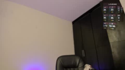 Snapshot of dianadirty1 chatting on 10-07-25, 04:48 dianadirty1 online show from 10-07-25, 04:48