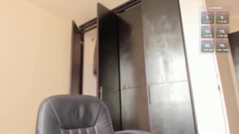 Snapshot of dianadirty1 chatting on 10-27-25, 03:05 dianadirty1 online show from 10-27-25, 03:05