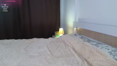 Snapshot of dianaholiday chatting on 11-16-25, 08:31 Olga online show from 11-16-25, 08:31