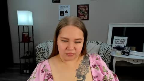 Snapshot of dianakristol chatting on 05-24-26, 06:13 Diana online show from 05-24-26, 06:13