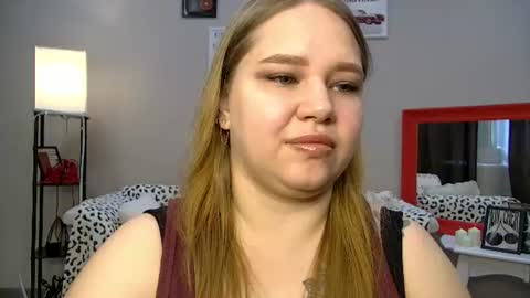 Snapshot of dianakristol chatting on 06-16-26, 06:49 Diana online show from 06-16-26, 06:49