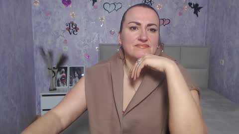 Diana online show from 03-09-25, 06:39